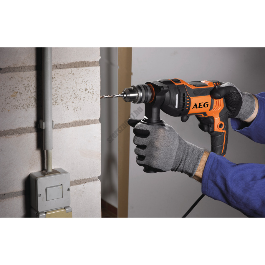 AEG 750 W ütvefúró, fogaskoszorús tokmánnyal, pótfogantyú, mélységmérő, 4 m kábel, koffer | SBE 750 RZ (4935442840) AEG 750 W ütvefúró, fogaskoszorús tokmánnyal, pótfogantyú, mélységmérő, 4 m kábel, koffer | SBE 750 RZ (4935442840)