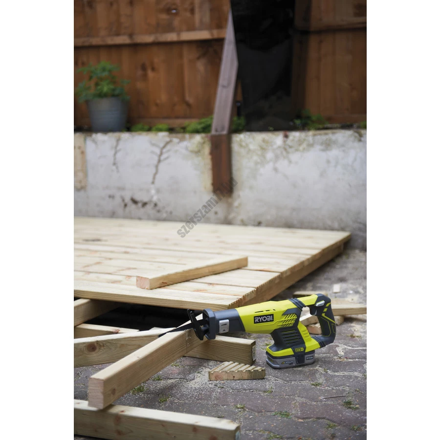 Ryobi 18 V szablyafűrész | RRS1801M (5133001162) Ryobi 18 V szablyafűrész | RRS1801M (5133001162)